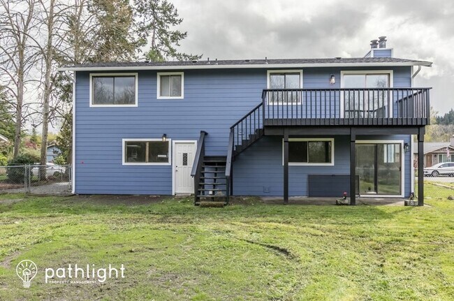 Building Photo - 1609 SW 11Th Avenue