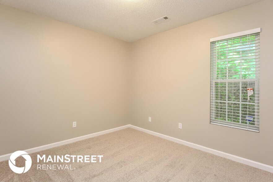 Building Photo - 157 Westmont Dr