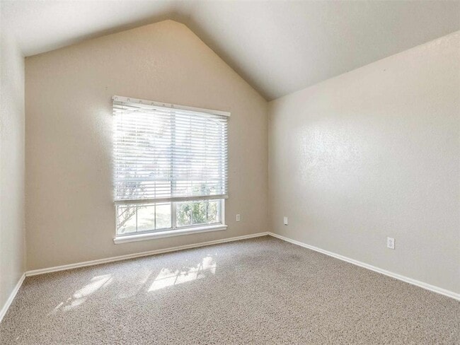 Building Photo - 15113 Stone Meadows Dr