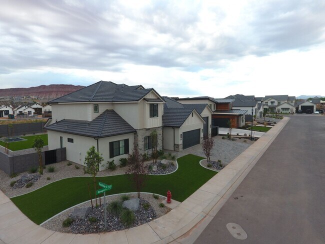 Building Photo - 5 Bedroom Home In Washington Fields