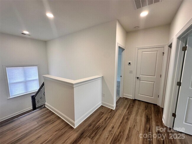 Building Photo - 4556 Stellata Loop
