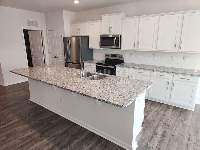 Building Photo - 299 Ridgeview Ln