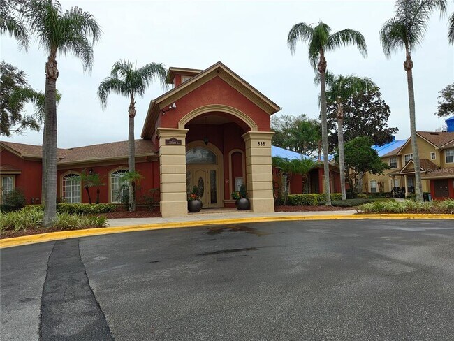 Building Photo - 826 Grand Regency Pointe