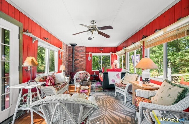 Building Photo - 92 Kenmore Rd