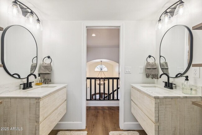 Building Photo - 5556 E Sandra Terrace