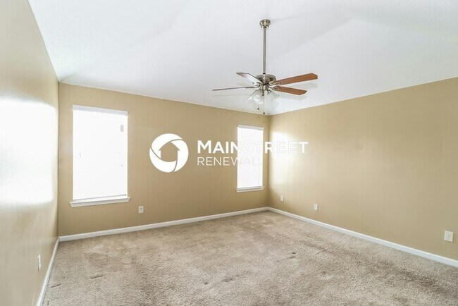 Building Photo - 3 Bedroom Pet-Friendly Home in Memphis, TN with Main Street Renewal