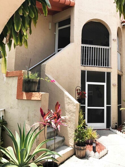 Building Photo - 8621 SW 5th St