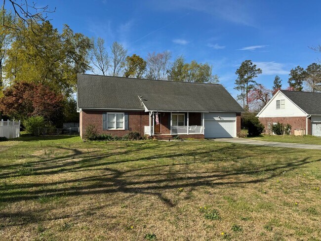 Building Photo - 5870 McDonald Rd