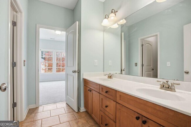 Building Photo - 845 Botanica Way