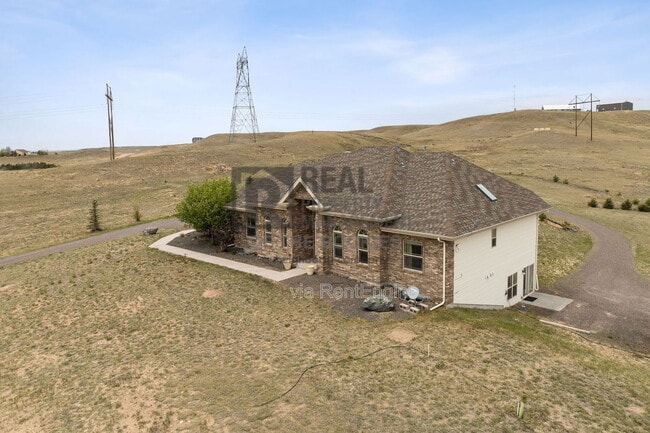 Building Photo - 3348 Hales Ranch Rd