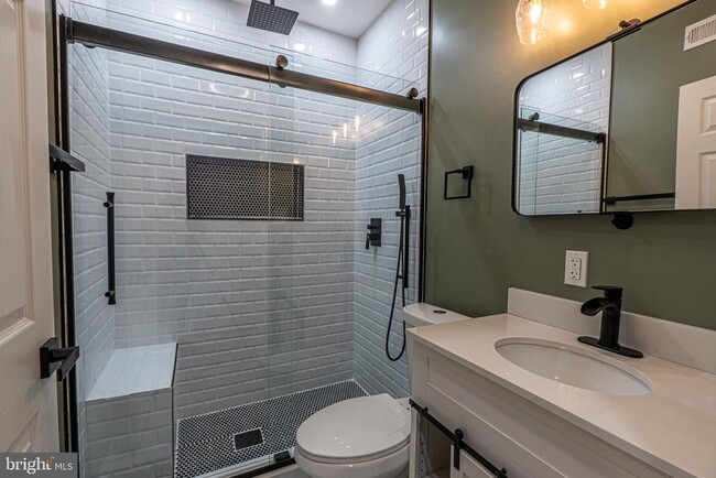 Building Photo - 1730 S 20th St