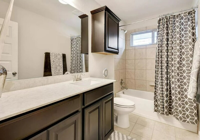 Building Photo - 2405 Muzzie Ln