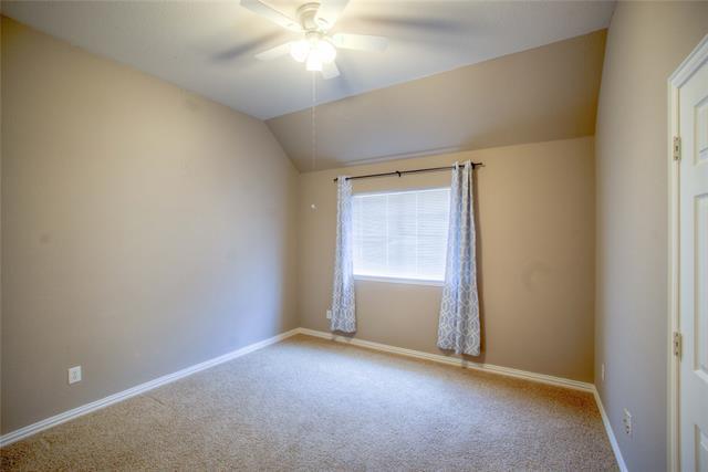 Building Photo - 1221 Greenway Dr