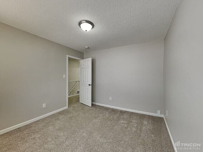 Building Photo - 124 Redstone Ln