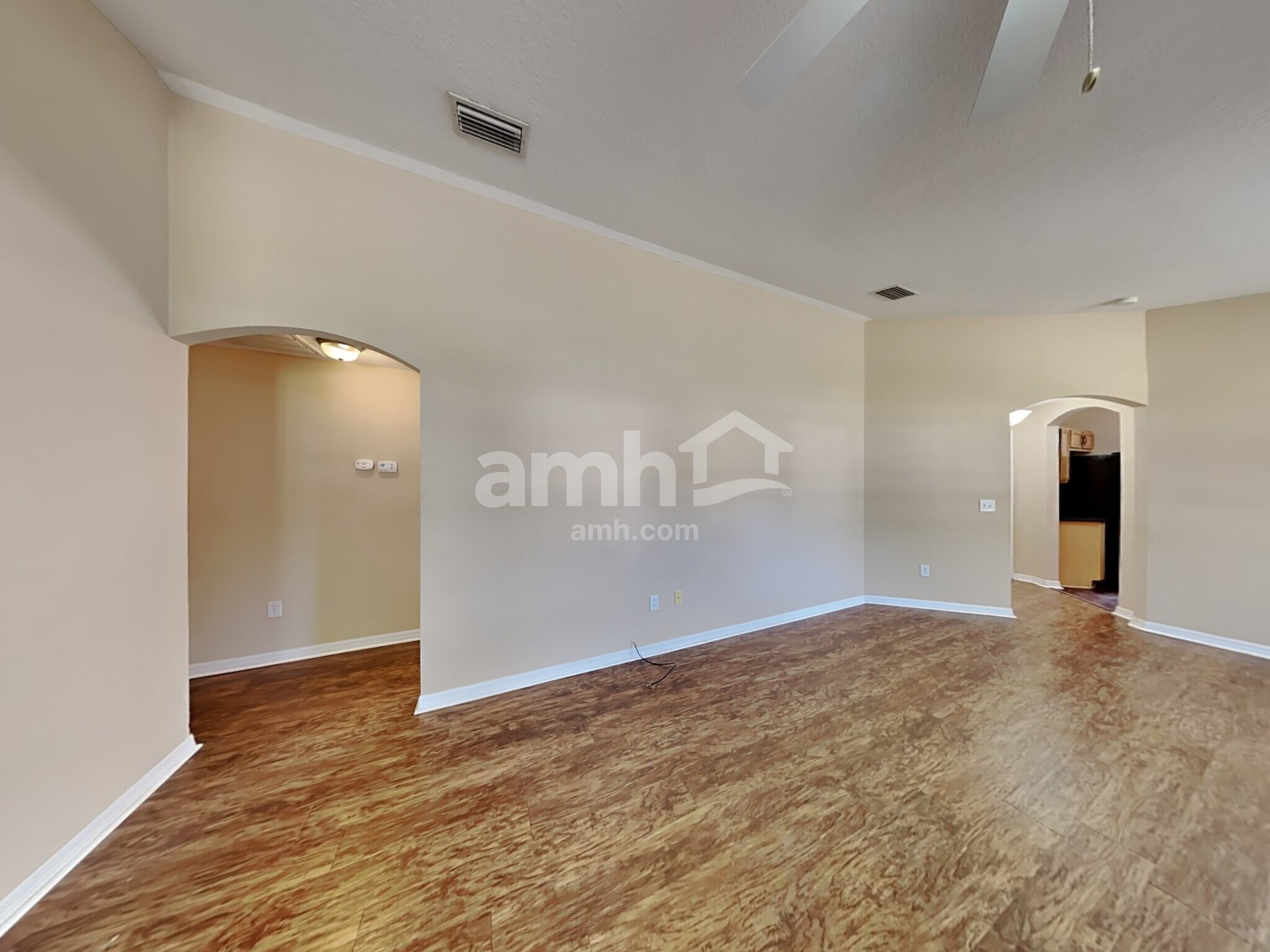 Building Photo - 10047 Perthshire Cir