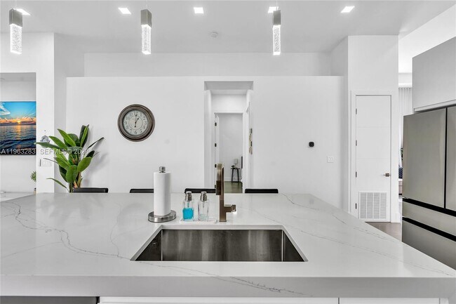 Building Photo - 5851 NW 125th Terrace