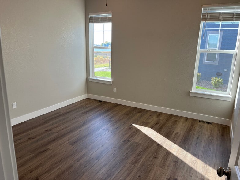 Building Photo - 4176 Trapper Lake Dr