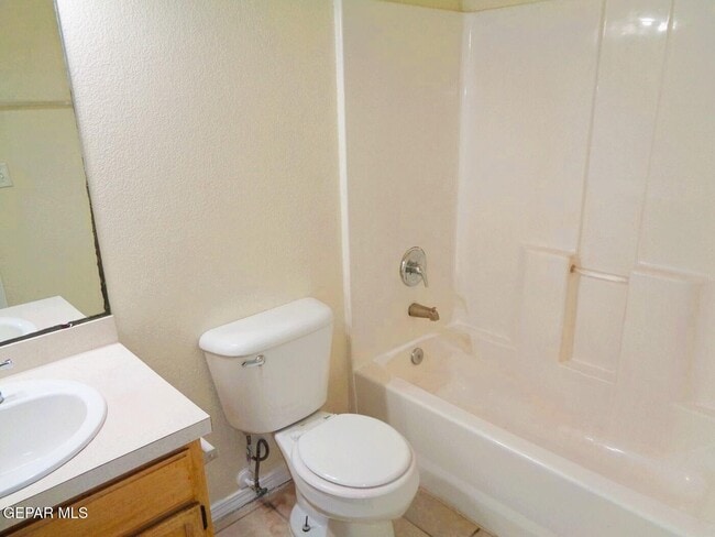 Building Photo - 12348 Tierra Humeda Dr