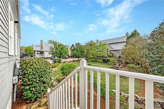 Building Photo - 1000 Loliver Ln