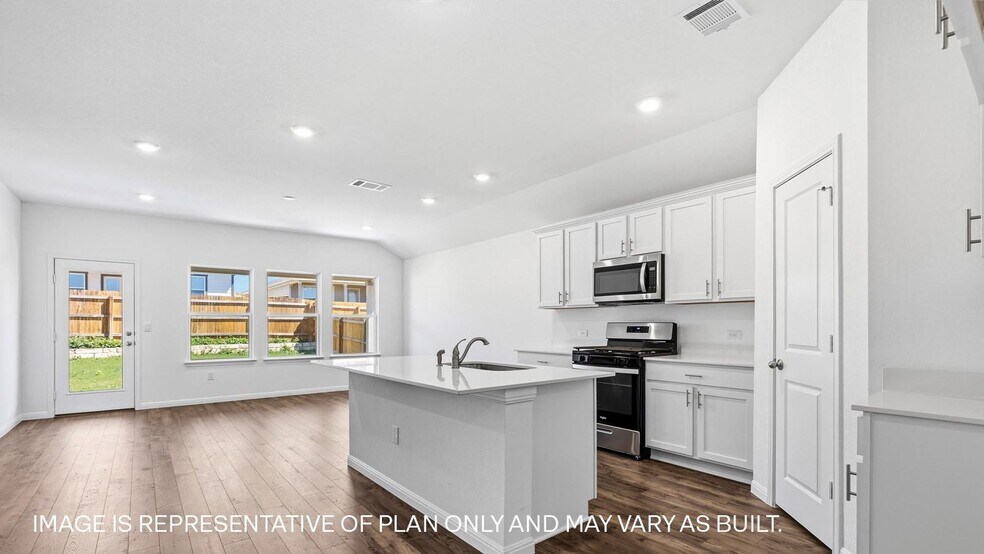 Building Photo - 143 Shafter St