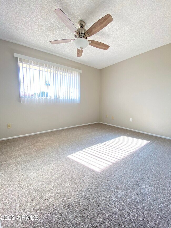 Building Photo - 3633 W Calavar Rd