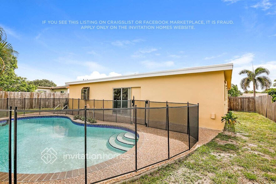 Building Photo - 225 NW 78th Terrace