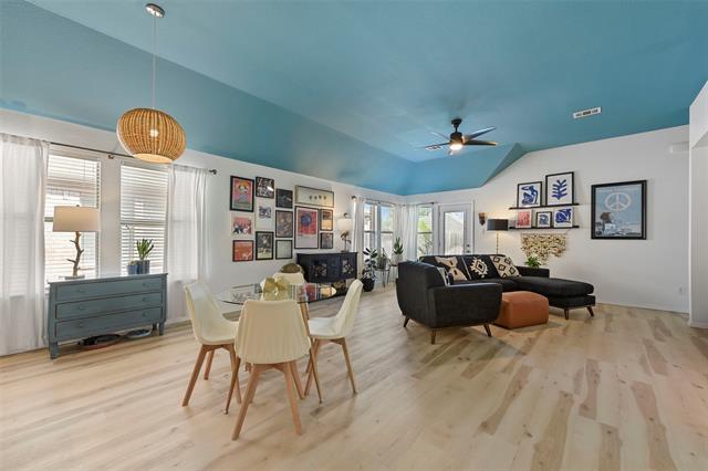 Building Photo - 508 Hackberry Dr