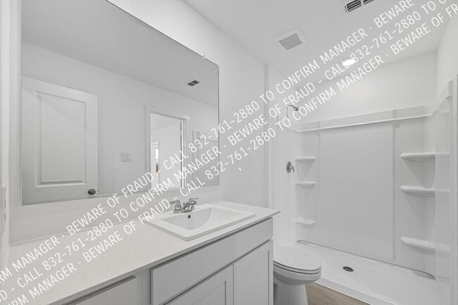 Building Photo - 6433 Middlebury Dr