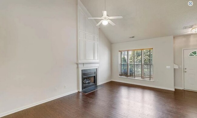 Building Photo - 154 Brentfield Loop