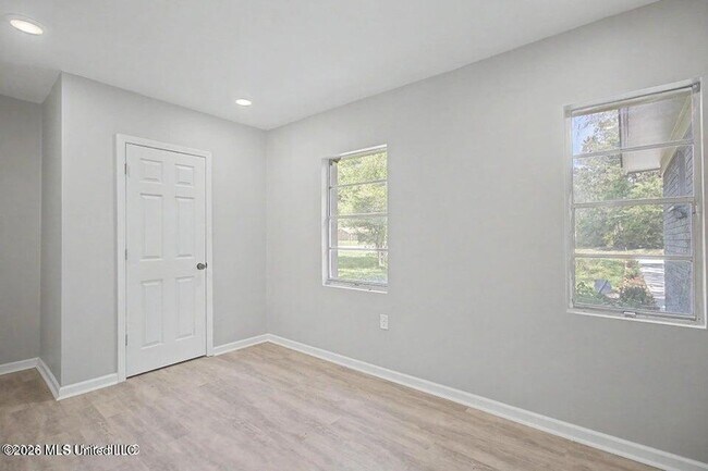 Building Photo - 9424 Daisy Vestry Rd