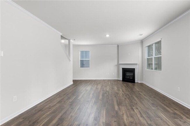 Building Photo - 5370 Swan Ln