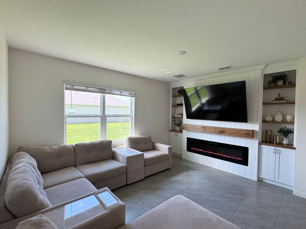 Building Photo - 946 Dugan CIR SE