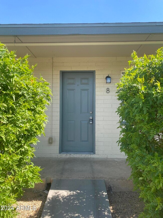 Primary Photo - 1595 W Mountain View Rd