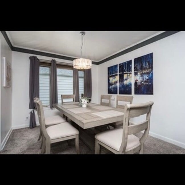 Building Photo - Beautiful 3-bedroom single family home jus...