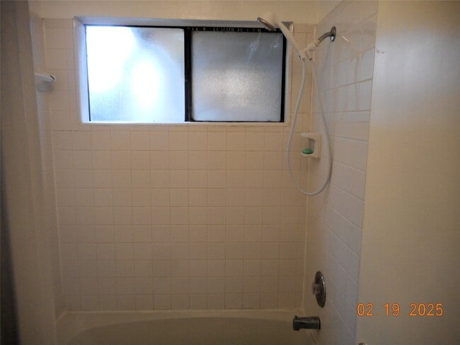 Building Photo - 12821 Hill Branch Dr