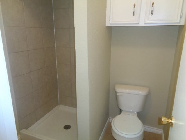 Building Photo - 14022 Greenway Dr