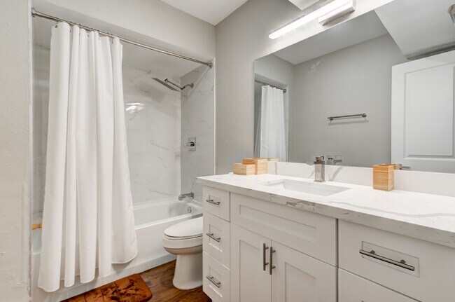 Building Photo - 2701 Bellefontaine St