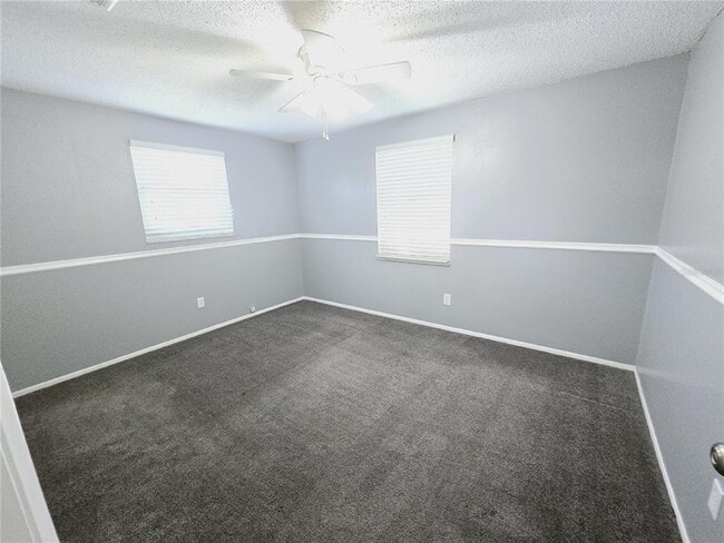 Building Photo - 1402 N Bracewell Dr