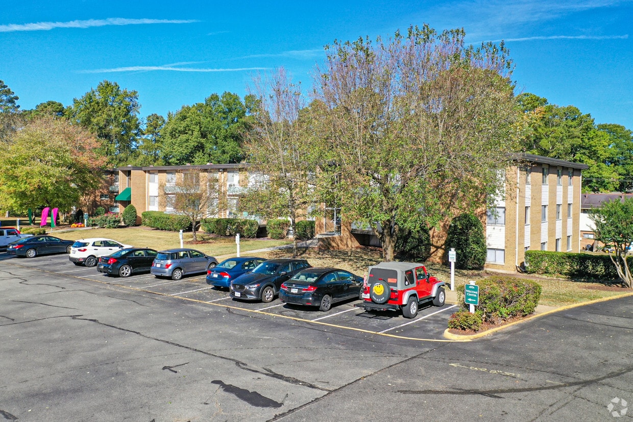 Three Chopt West Apartments Richmond Three Chopt West Apartments Richmond