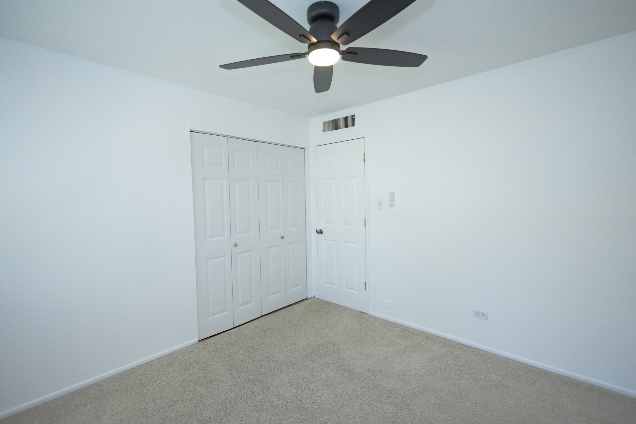 Building Photo - 930 Beau Dr