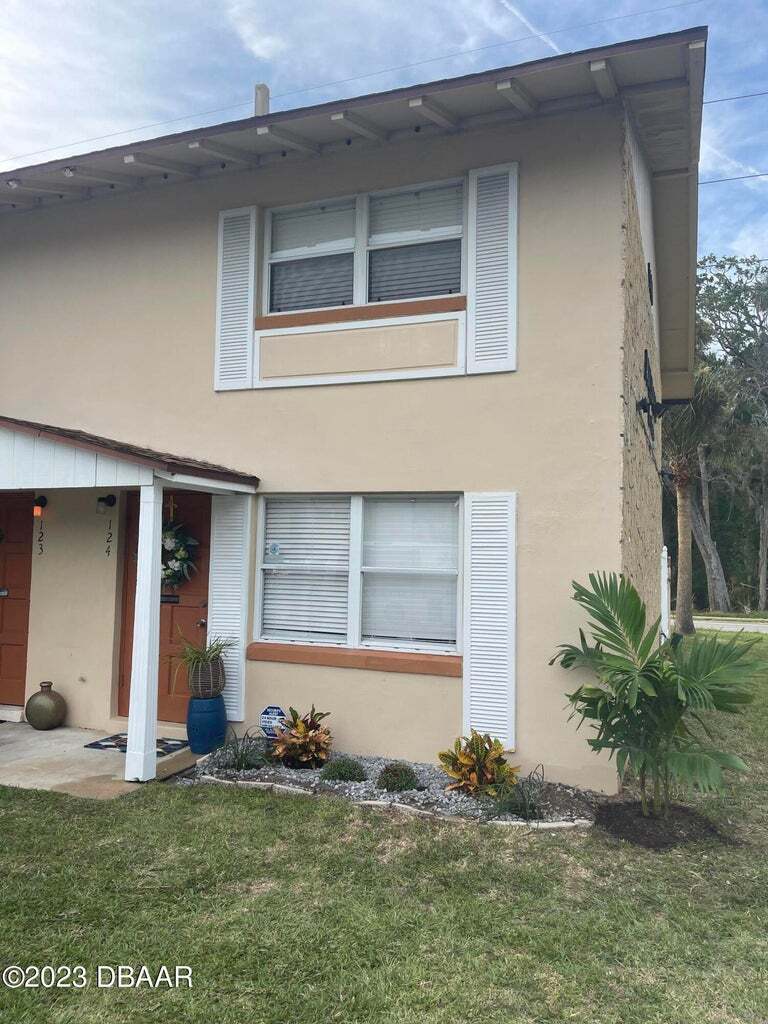 Building Photo - 1600 S Palmetto Ave