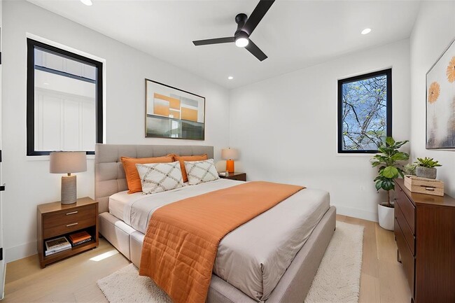 Building Photo - 4416 S 1st St