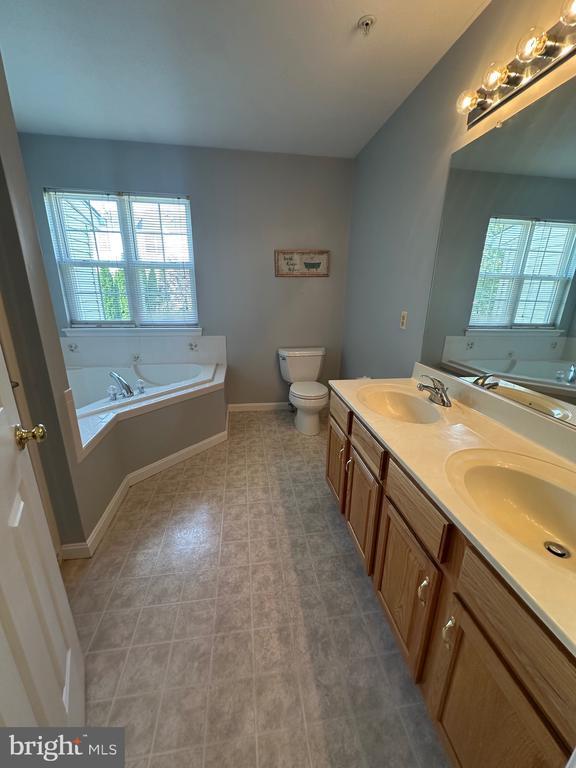 Building Photo - 1114 Pennywort Cir