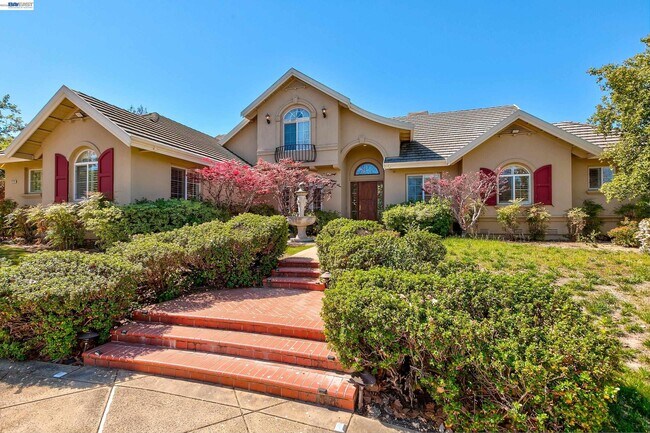 Building Photo - 2779 E Ruby Hill Dr