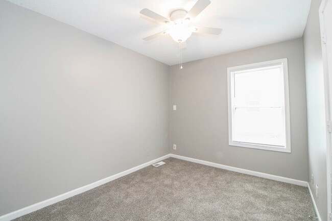 Building Photo - 1608 Hannibal Dr