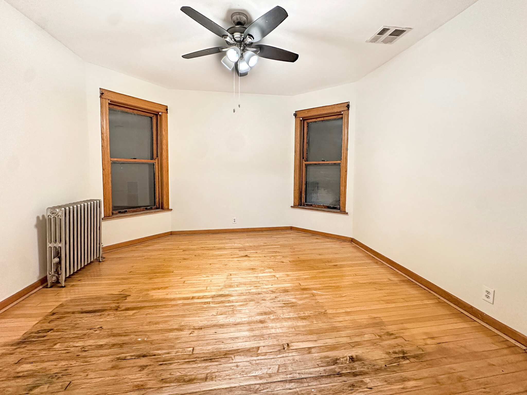 Building Photo - 2741 N Central Park Ave