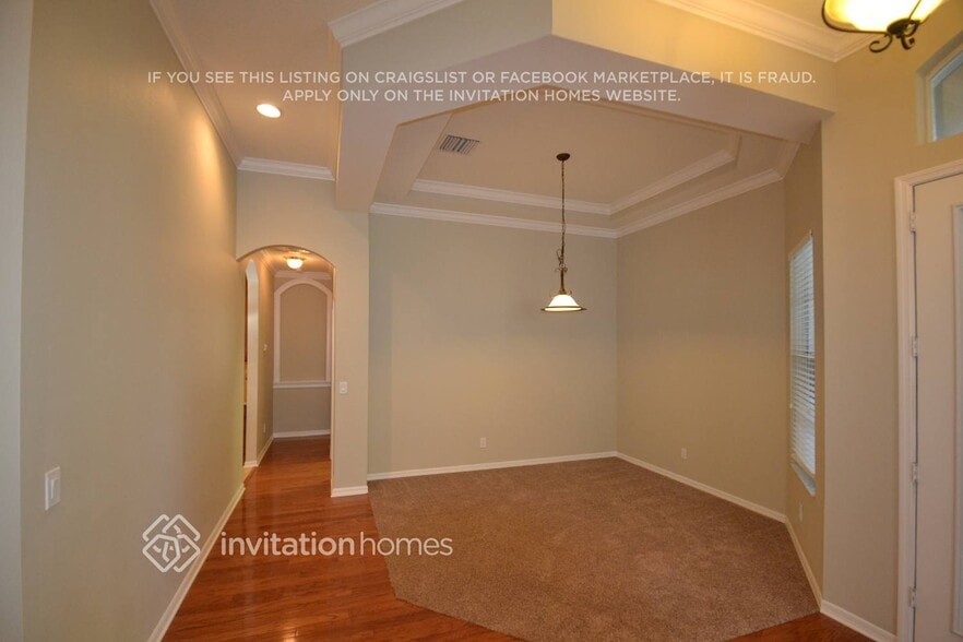 Building Photo - 3410 Eastmonte Dr