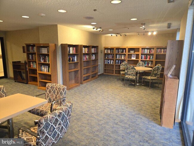 Building Photo - 5501 Seminary Rd