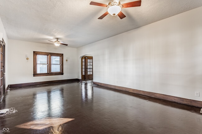 Building Photo - 1235 Tecumseh St