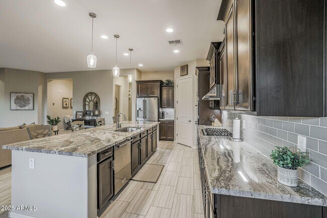 Building Photo - 18626 W Elm St